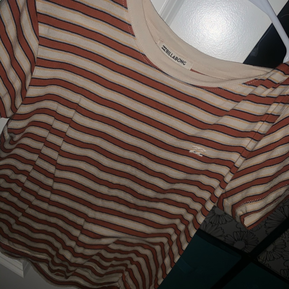 Tops - Picture 4 of 8